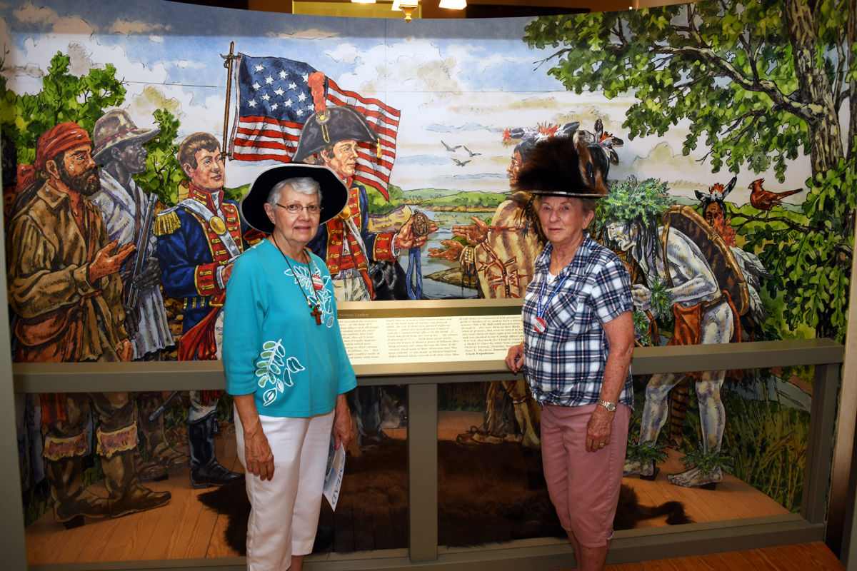 080 JoAnn Kuester and Agnes Loukota.JPG